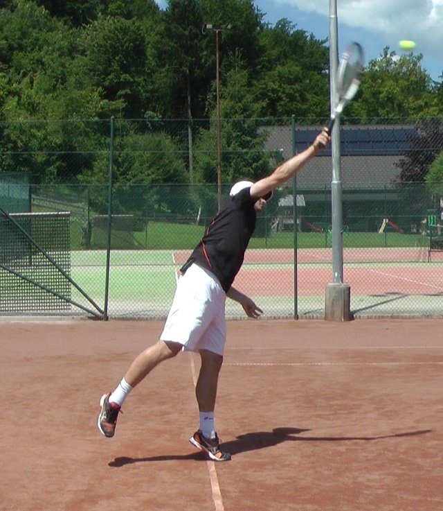 serving by leaning