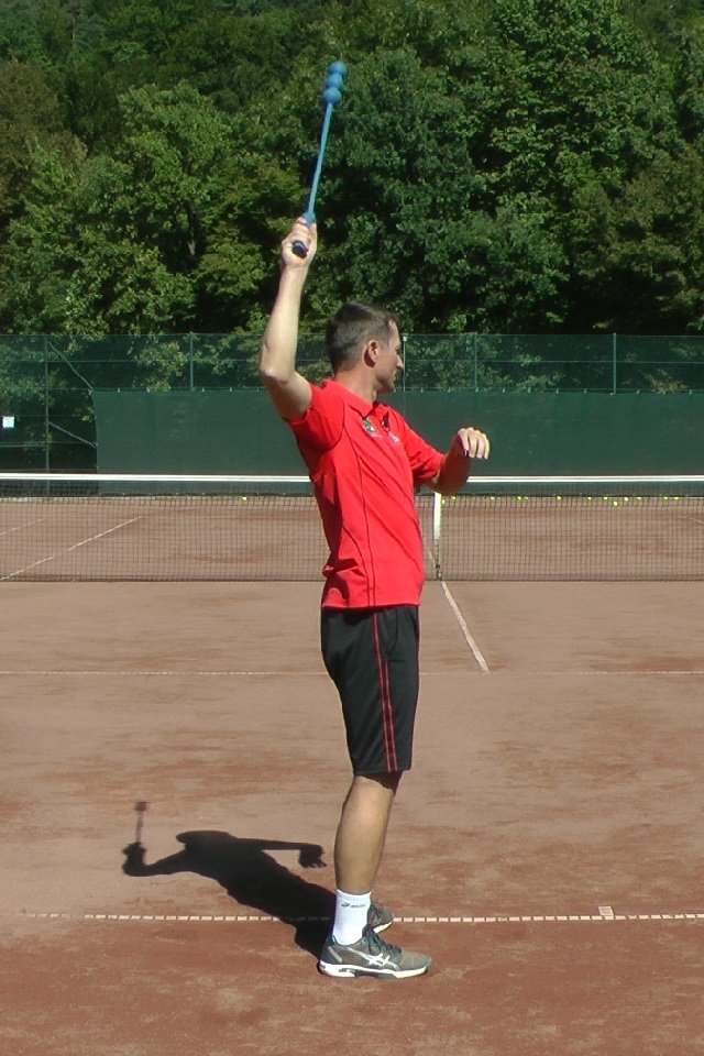 ServeMaster tennis training aid
