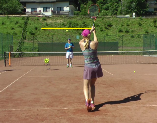shot height of two-handed backhand