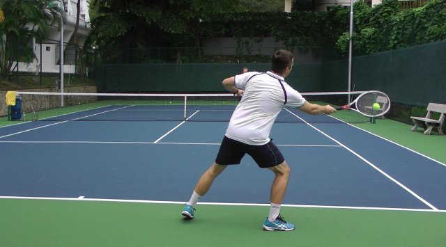 forehand outside of strike zone