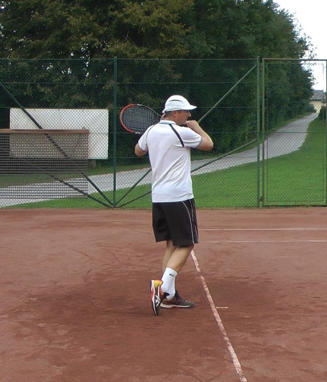 hips pull the leg
