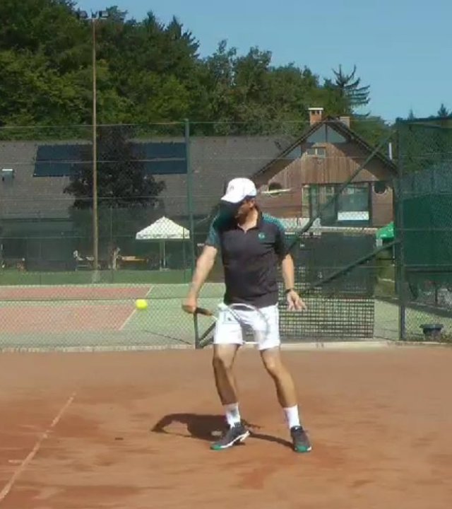 stable one-handed backhand