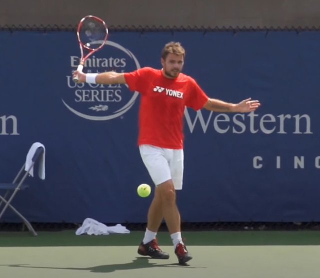 wawrinka-backhand-follow-through stan wawrinka backhand follow-through