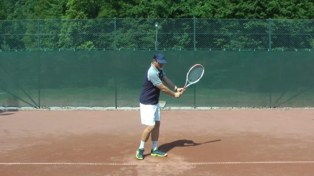 2handed-backswing 2handed backswing