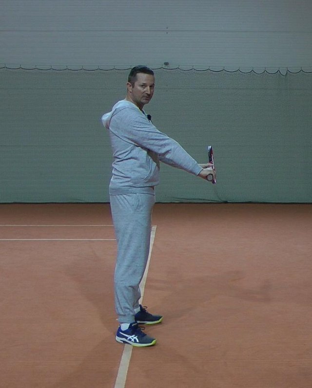 Simple Tennis OneHanded Backhand Tutorial For Beginners Feel Tennis