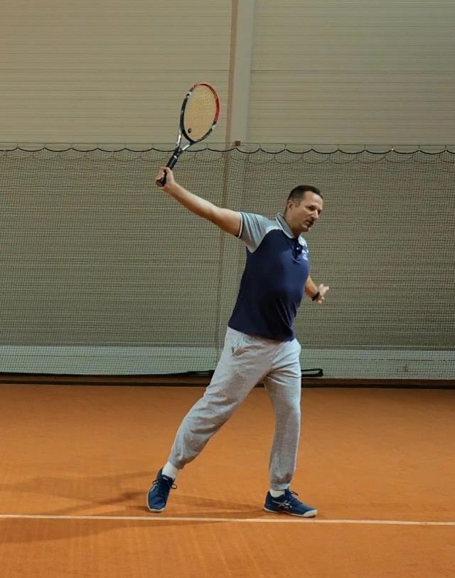 open stance 1h backhand