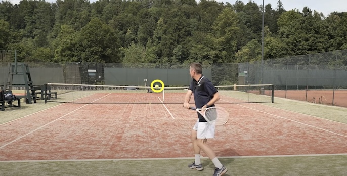 hitting groundstrokes with nisplay N2 tennis machine